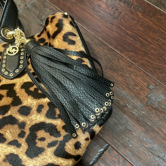 GORGEOUS Leopard Haircalf Michael Kors Bag - Picture 5 of 11